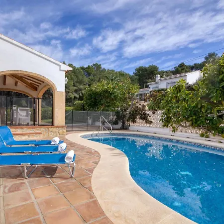 Villa Bramble By Interhome