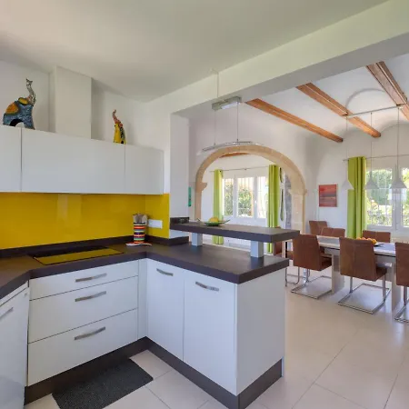 Villa Bramble By Interhome *